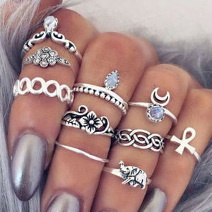 Mini rings set of 8 assorted